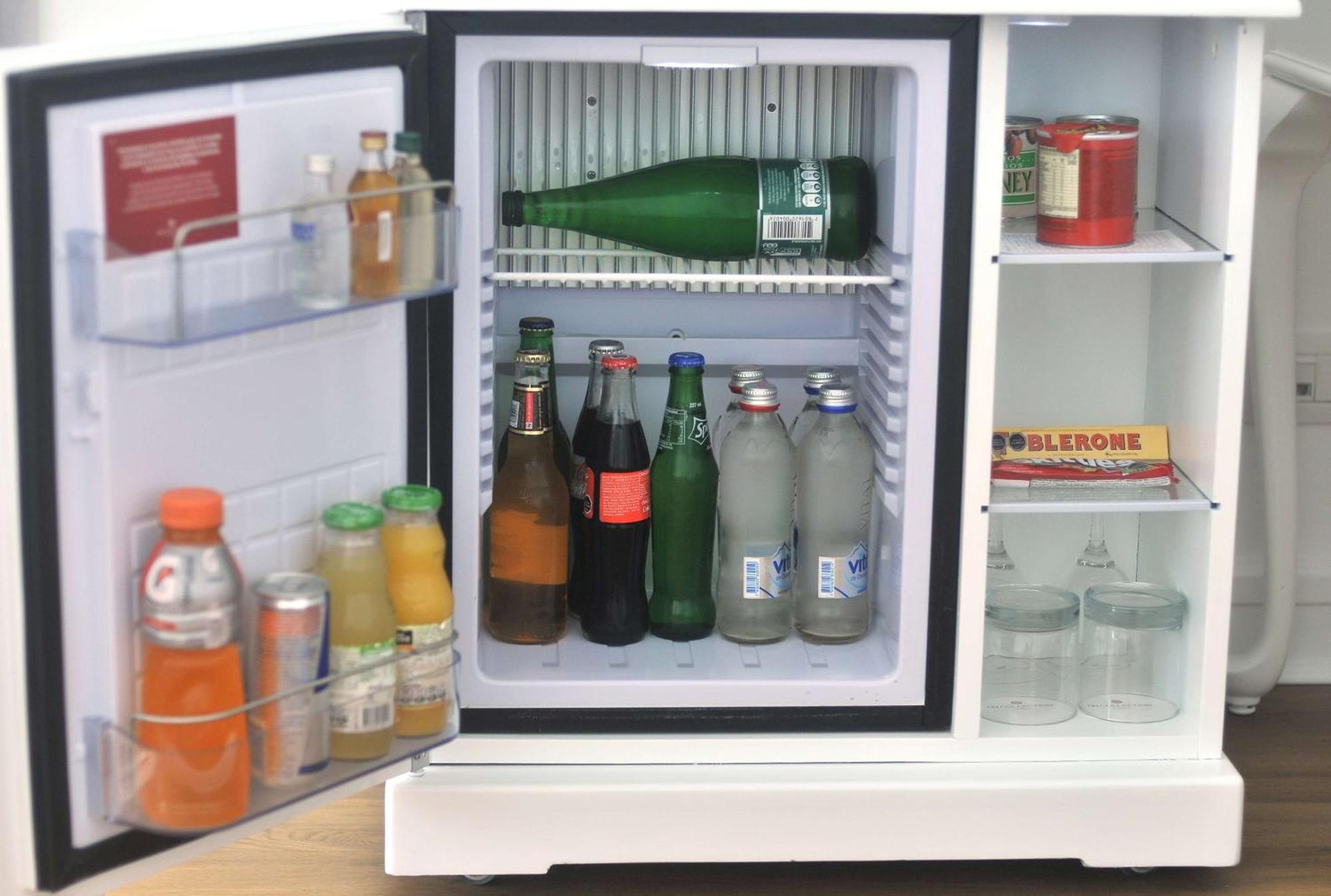 Hotel Nh Collection Plaza Santiago du Chili Extérieur photo A mini-bar